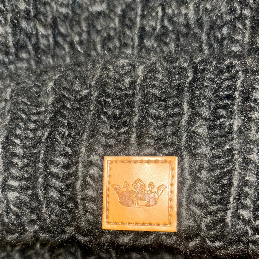 Panache Cable Knit Fleece Lined Fur Pom Hat mint condition black